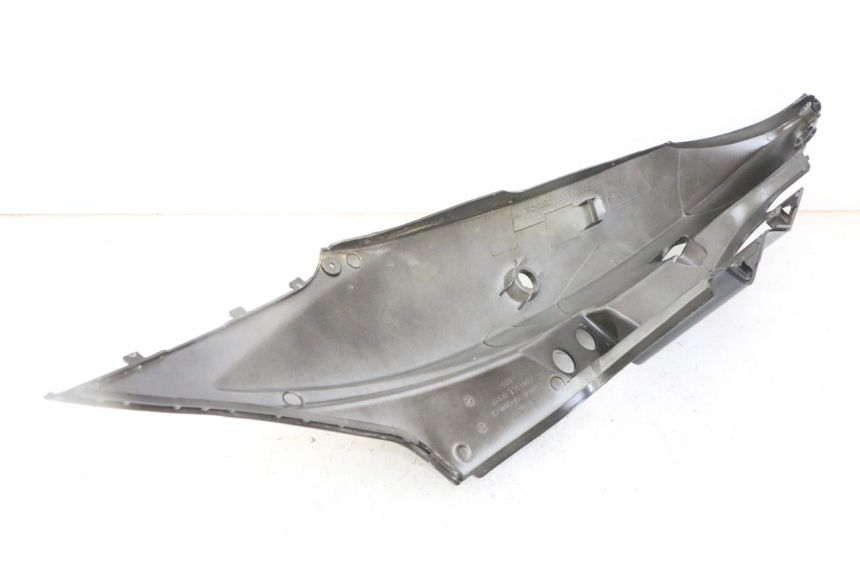 photo de FLANC POSTERIORE SINISTRO KYMCO AGILITY 4T 50 (2005 - 2018) - Dettagli dei punti di fissaggio