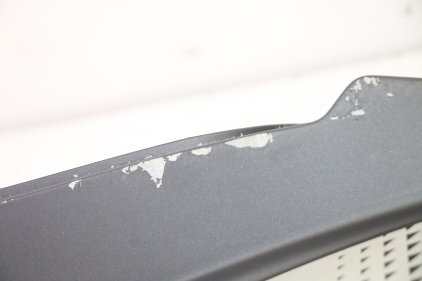 photo de FLANC POSTERIORE SINISTRO KYMCO AGILITY 4T 50 (2018 - 2022) - Primo piano tecnico