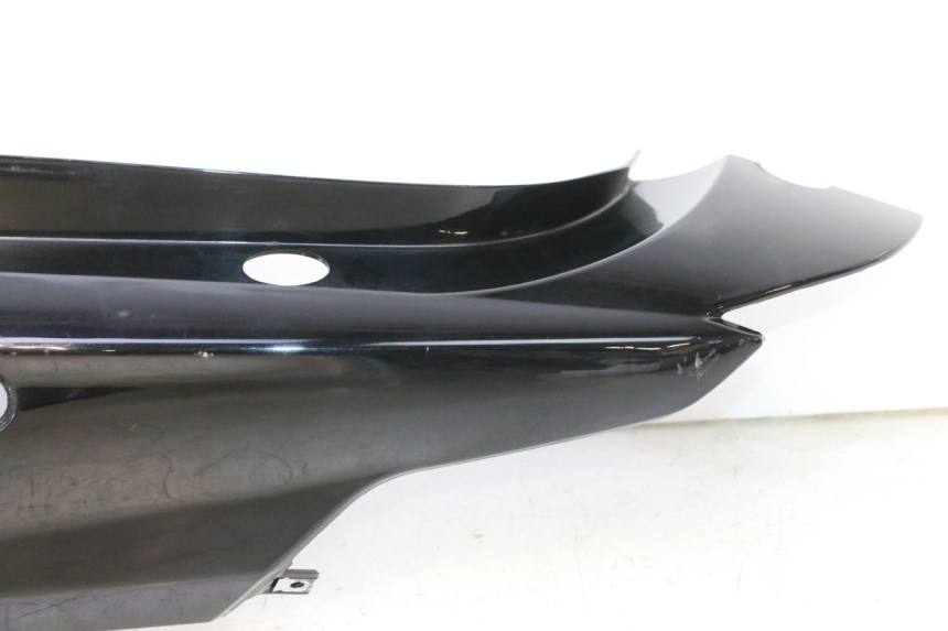 photo de CARENA POSTERIORE SINISTRA KYMCO AGILITY CITY 16P 125 (2015 - 2024) - Primo piano tecnico