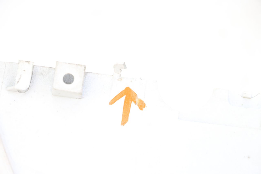 photo de CARENA POSTERIORE SINISTRA KYMCO AGILITY RS 4T 50 (2009 - 2013) - Altra angolazione