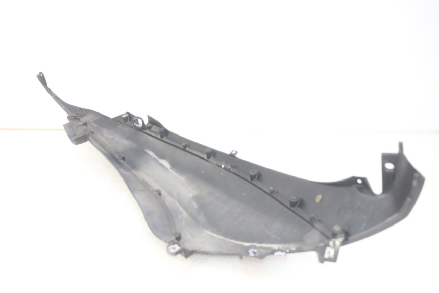photo de FLANC POSTERIORE SINISTRO PIAGGIO BEVERLY 125 (2010 - 2015) - Zoom sullo stato d'uso