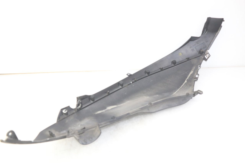 photo de FLANC POSTERIORE SINISTRO PIAGGIO BEVERLY 125 (2010 - 2015) - Altra angolazione