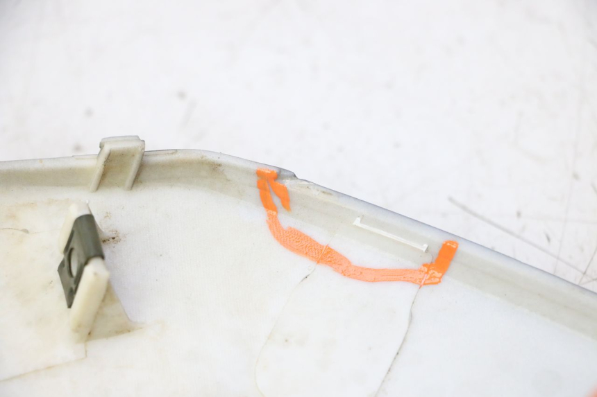 photo de CARENA POSTERIORE SINISTRA MOTRON BREEZY 4T 50 (2021 - 2025) - Zoom sullo stato d'uso