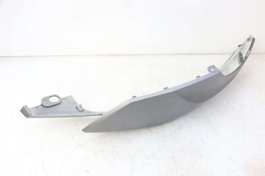 photo de CARENA POSTERIORE SINISTRA MOTRON BREEZY 4T 50 (2021 - 2025) - Primo piano tecnico