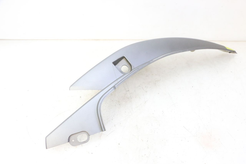 photo de CARENA POSTERIORE SINISTRA MOTRON BREEZY 4T 50 (2021 - 2025) - Stato della superficie e materiale