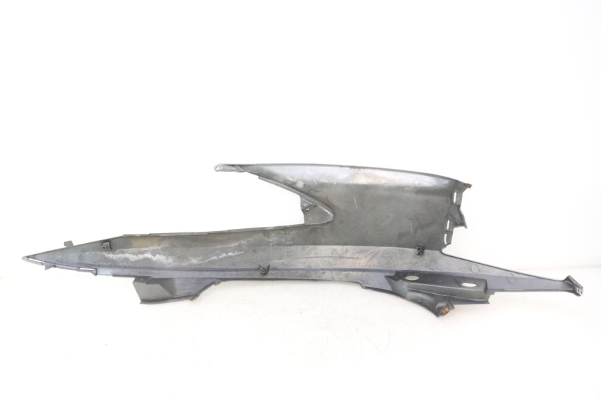 photo de CARENA POSTERIORE SINISTRA SUZUKI BURGMAN 125 (2007 - 2014) - Stato della superficie e materiale