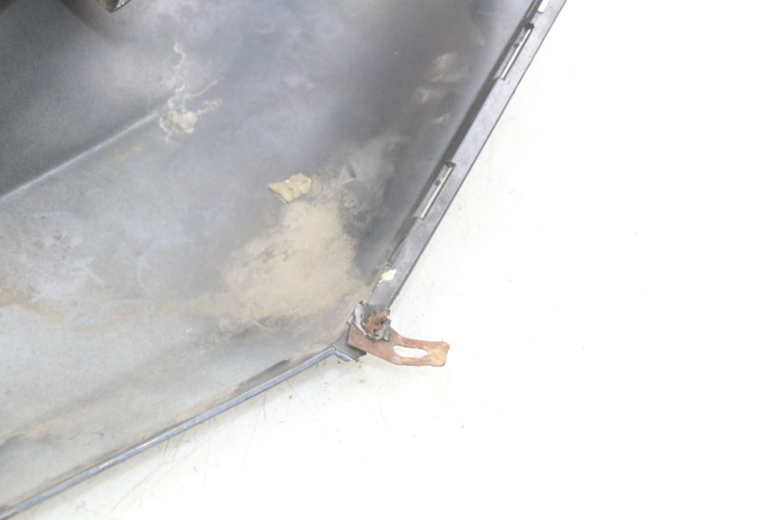 photo de FLANC POSTERIORE SINISTRO BMW C1 125 (2000 - 2003) - Dettaglio del componente