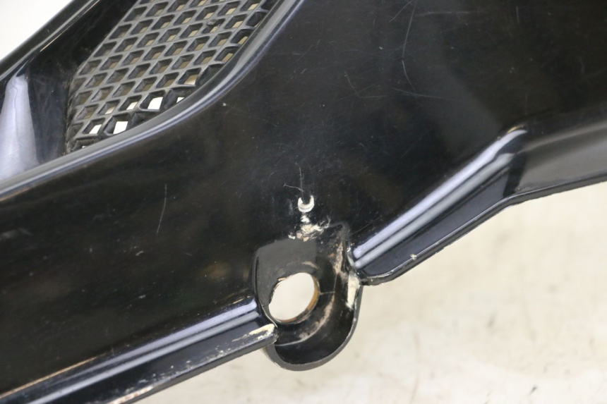 photo de FLANC POSTERIORE SINISTRO ORCAL CAVARO 4T 50 (2019 - 2023) - Dettagli dei punti di fissaggio