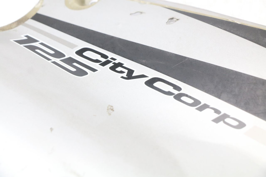 photo de CARENA POSTERIORE SINISTRA SHERCO CITY CORP 125 (2003 - 2007) - Primo piano tecnico