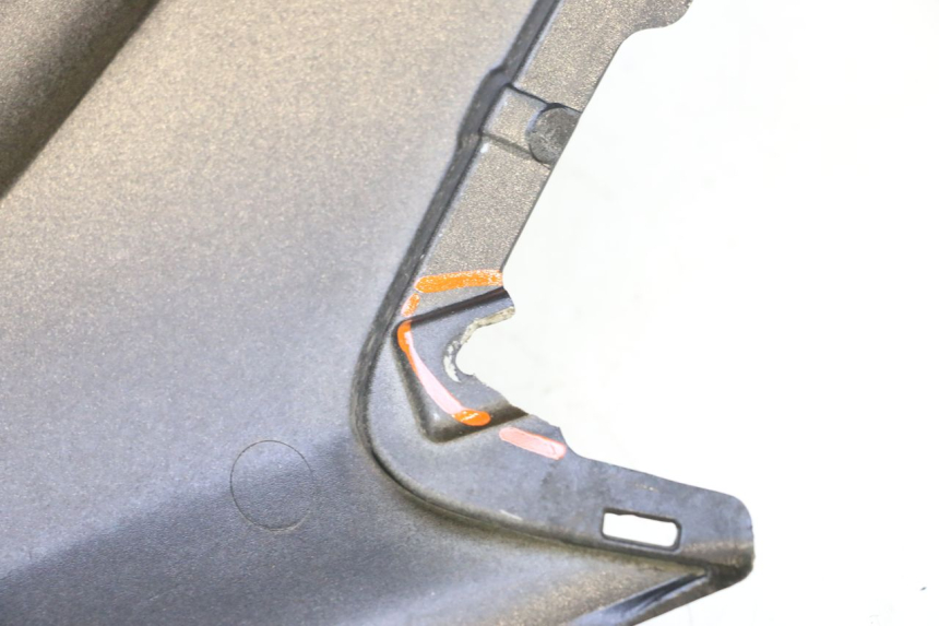 photo de FLANC POSTERIORE SINISTRO PEUGEOT CITYSTAR 2T 50 (2018 - 2021) - Primo piano ad alta risoluzione