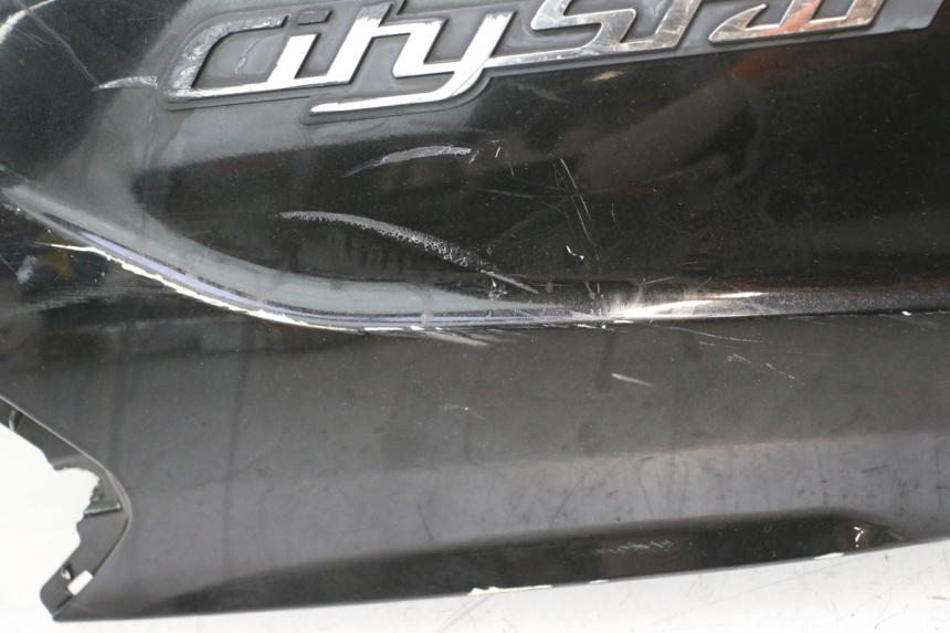 photo de FLANC POSTERIORE SINISTRO PEUGEOT CITYSTAR 2T 50 (2018 - 2021) - Primo piano tecnico