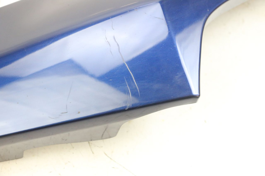 photo de CARENA POSTERIORE SINISTRA SUZUKI DL V STROM 1000 (2002 - 2007) - Primo piano tecnico