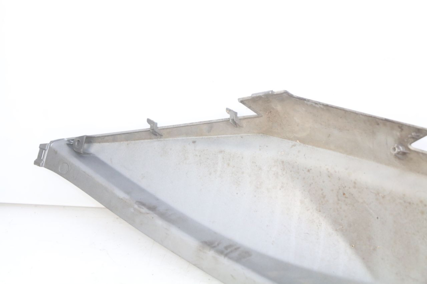 photo de FLANC POSTERIORE SINISTRO KYMCO DOWNTOWN ABS 125 (2015 - 2017) - Zoom sullo stato d'uso