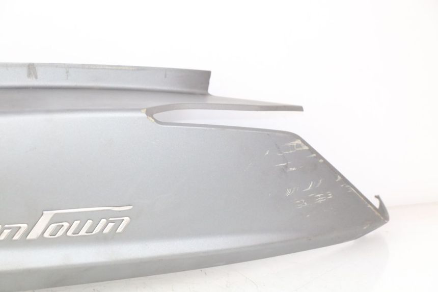 photo de FLANC POSTERIORE SINISTRO KYMCO DOWNTOWN ABS 125 (2015 - 2017) - Dettagli dei punti di fissaggio