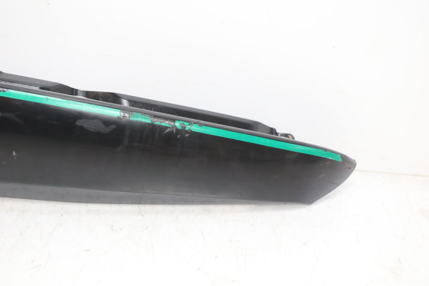 photo de PARAFANGO POSTERIORE SINISTRO KAWASAKI ER-6 ER6 N 650 (2005 - 2009) - Zoom sullo stato d'uso