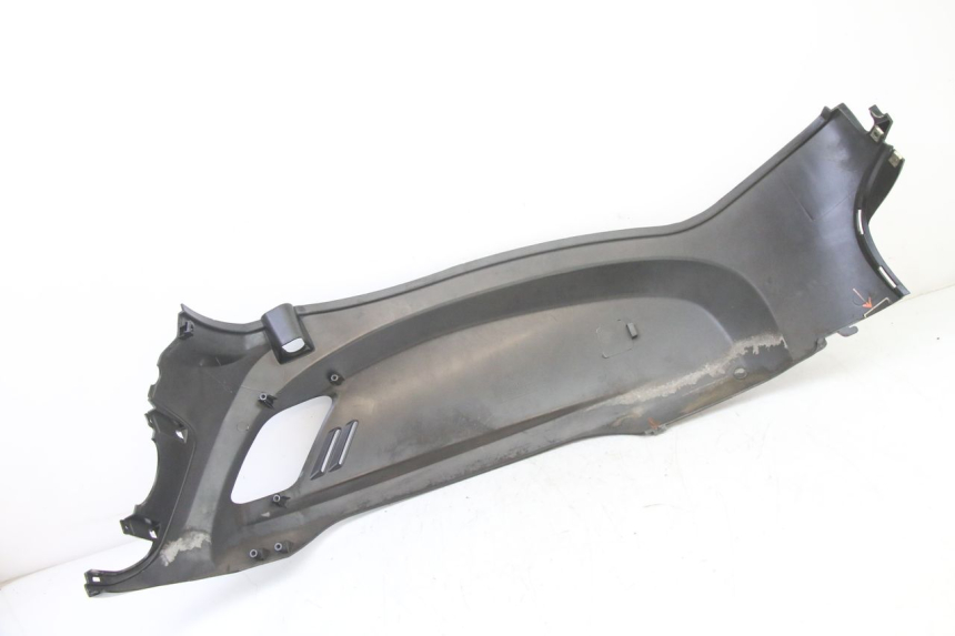 photo de CARENA POSTERIORE SINISTRA SYM FIDDLE 2 S 125 (2012 - 2014) - Dettagli dei punti di fissaggio