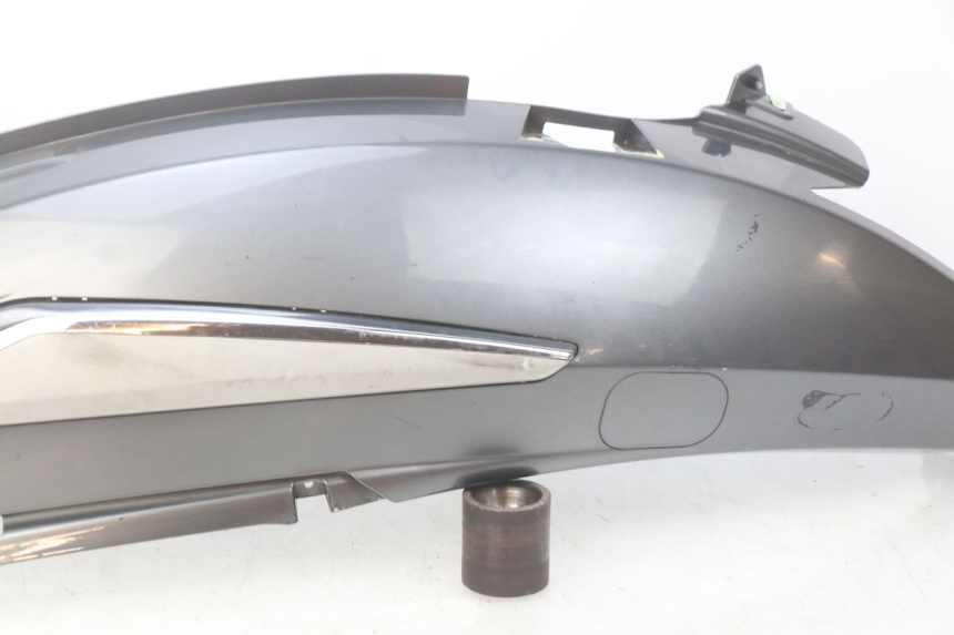 photo de FLANC POSTERIORE SINISTRO PEUGEOT GEOPOLIS 400 (2007 - 2013) - Caratteristiche distintive