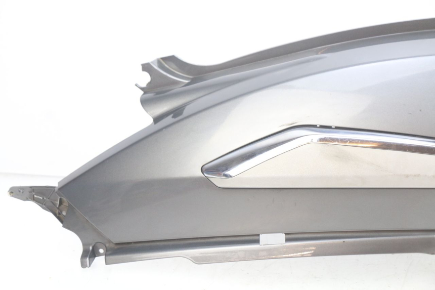 photo de FLANC POSTERIORE SINISTRO PEUGEOT GEOPOLIS 400 (2007 - 2013) - Zoom sui componenti