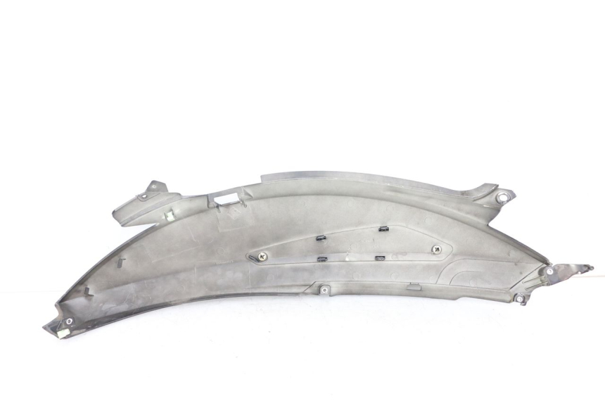 photo de CARENA POSTERIORE SINISTRA PEUGEOT GEOPOLIS RS 125 (2007 - 2009) - Dettagli dei punti di fissaggio