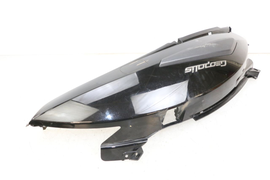 photo de CARENA POSTERIORE SINISTRA PEUGEOT GEOPOLIS RS 125 (2007 - 2009) - Stato della superficie e materiale