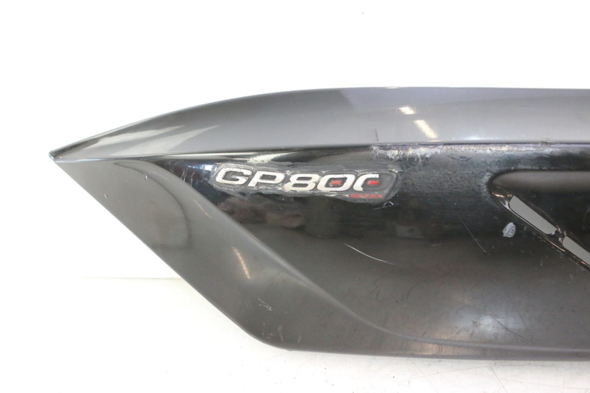 photo de PARAFANGO POSTERIORE SINISTRO GILERA GP 800 (2007 - 2013) - Altra angolazione
