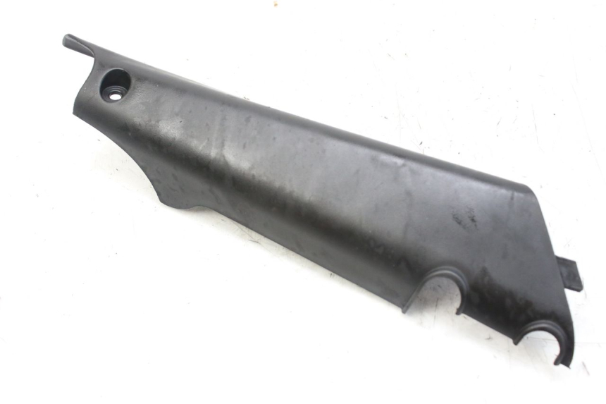 photo de FLANC POSTERIORE SINISTRO DERBI GPR 50 (2004 - 2009) - Vista principale