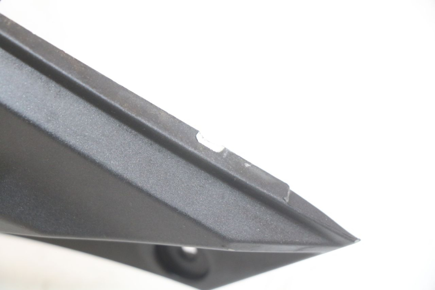 photo de FLANC POSTERIORE SINISTRO SYM GTS EFI 125 (2012 - 2016) - Altra angolazione