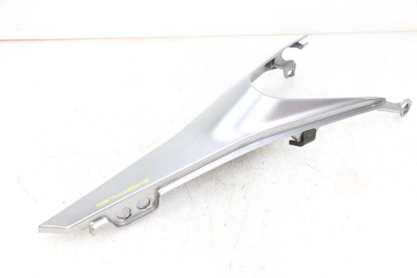 photo de CARENA POSTERIORE SINISTRA HUSQVARNA SVARTPILEN 401 (2018 - 2023) - Dettagli dei punti di fissaggio