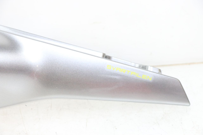 photo de CARENA POSTERIORE SINISTRA HUSQVARNA SVARTPILEN 401 (2018 - 2023) - Ricambio usato controllato