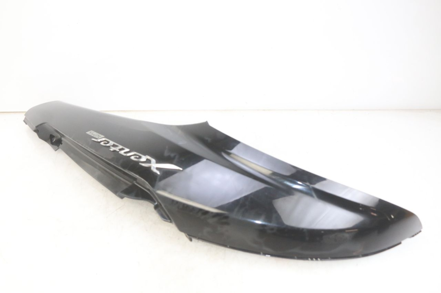 photo de FLANC POSTERIORE SINISTRO YAMAHA HW XENTER 125 (2011 - 2017) - Stato della superficie e materiale