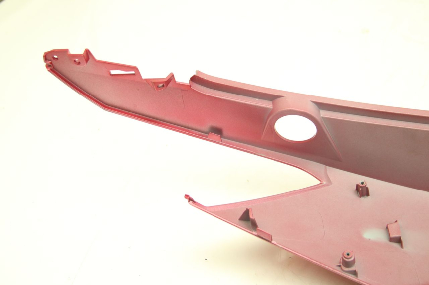 photo de FLANC POSTERIORE SINISTRO SYM JET 4 4T 50 (2018 - 2021) - Caratteristiche distintive