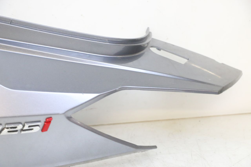 photo de CARENA POSTERIORE SINISTRA SYM JOYMAX 125 (2010 - 2017) - Zoom sui componenti