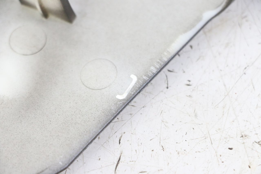 photo de CARENA POSTERIORE SINISTRA KIDEN KD125-G 125 (2018 - 2022) - Altra angolazione