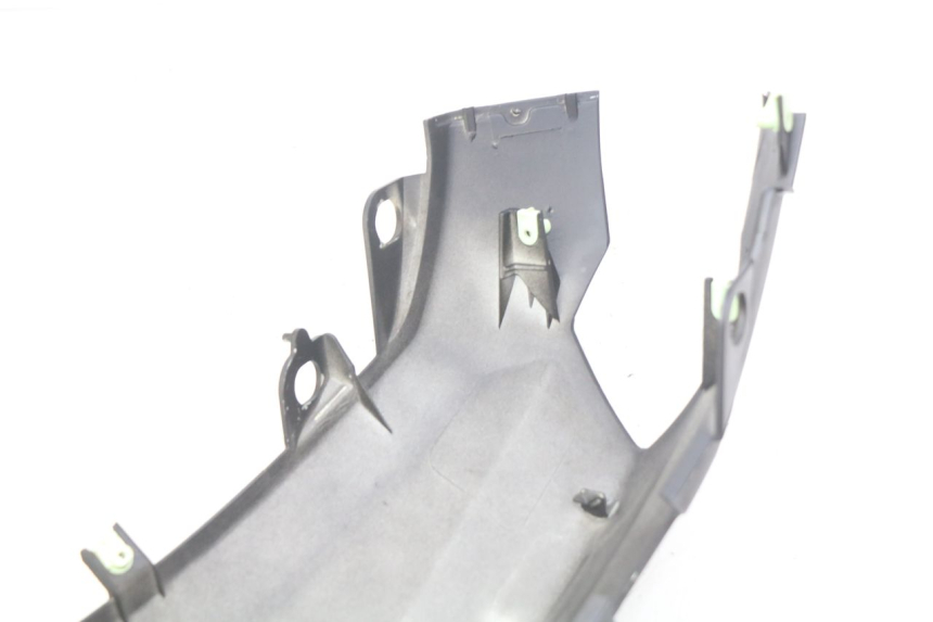 photo de FLANC POSTERIORE SINISTRO PEUGEOT KISBEE 4T 50 (2010 - 2017) - Zoom sullo stato d'uso