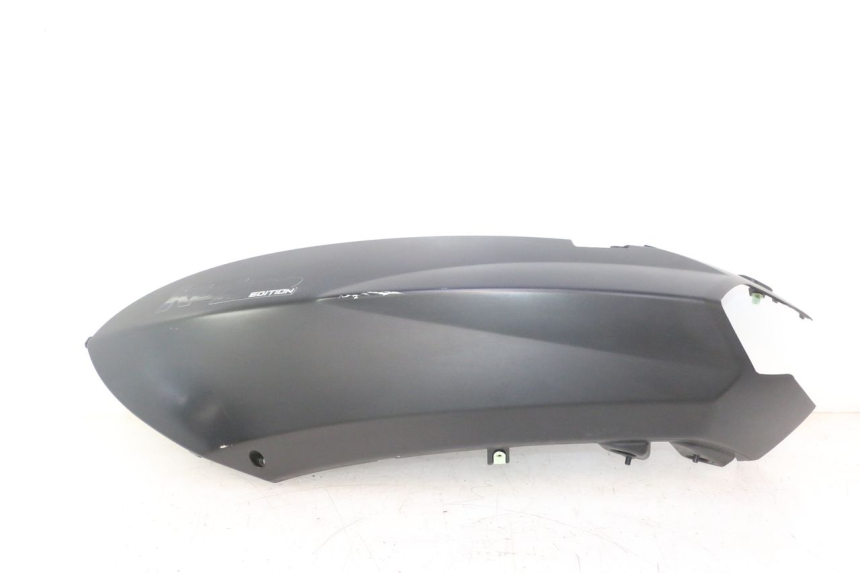 photo de CARENA POSTERIORE SINISTRA PEUGEOT KISBEE 4T 50 (2023 - 2026) - Vista principale