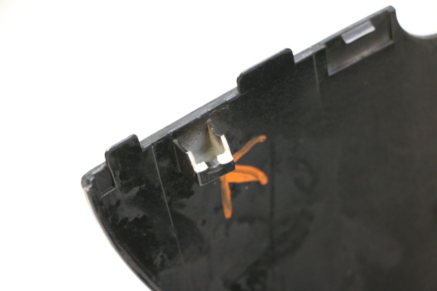 photo de CARENA POSTERIORE SINISTRA KYMCO PEOPLE S 125 (2000 - 2008) - Zoom sullo stato d'uso