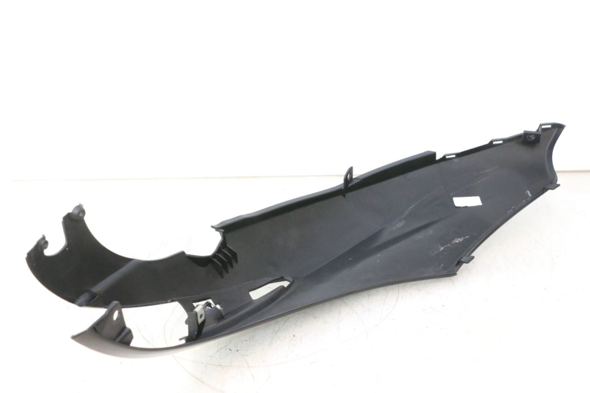 photo de CARENA POSTERIORE SINISTRA PIAGGIO LIBERTY IGET 4T 50 (2021 - 2025) - Dettagli dei punti di fissaggio