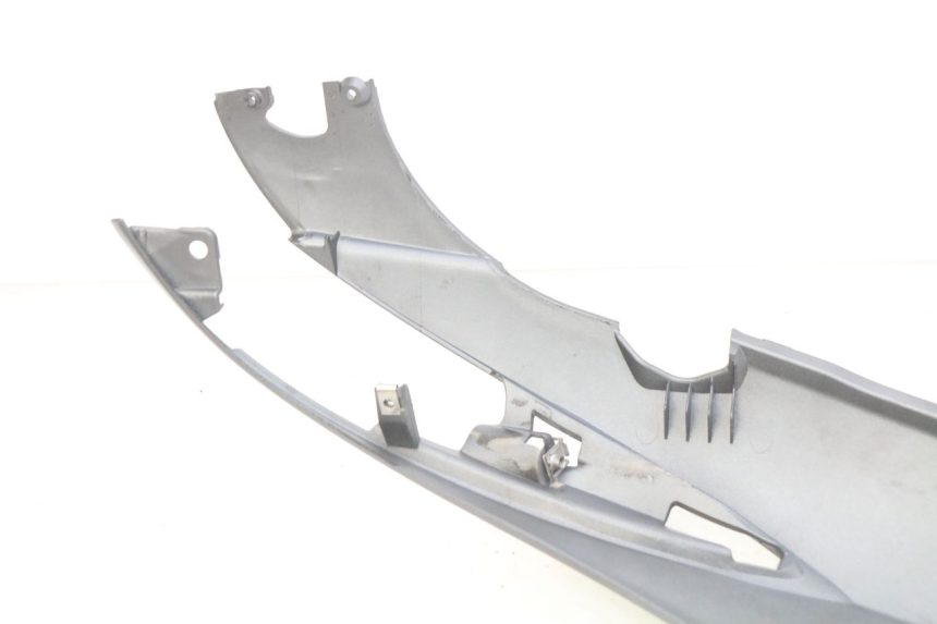 photo de FLANC POSTERIORE SINISTRO PIAGGIO LIBERTY IGET S 125 (2016 - 2020) - Zoom sullo stato d'uso