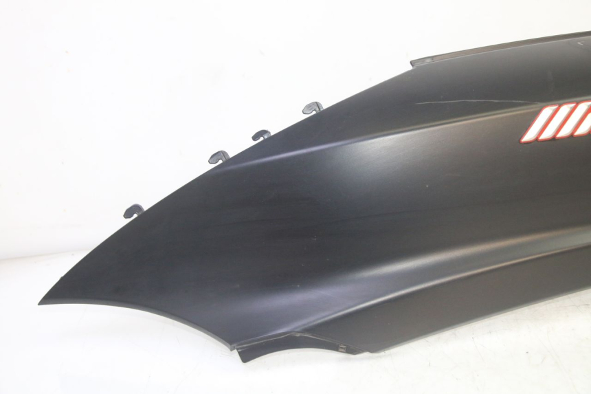 photo de CARENA POSTERIORE SINISTRA PIAGGIO MP3 HPE 350 (2018 - 2020) - Dettaglio del componente
