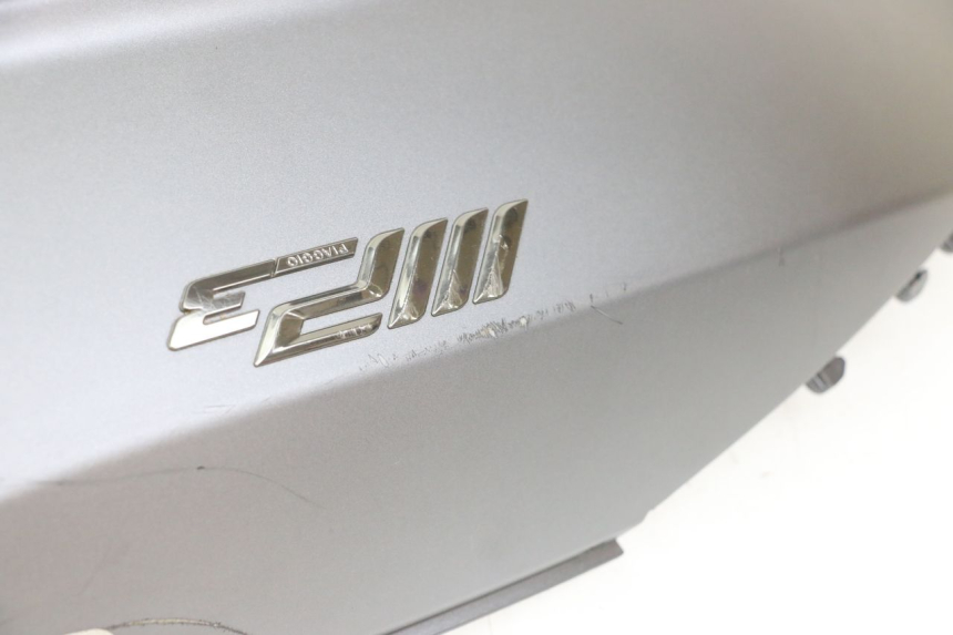 photo de FLANC POSTERIORE SINISTRO PIAGGIO MP3 500 (2014 - 2017) - Primo piano tecnico