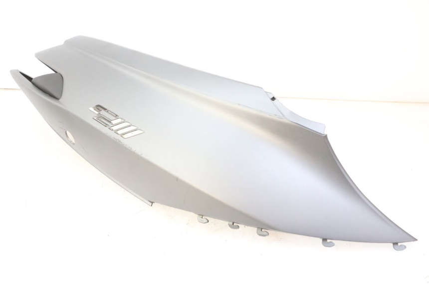 photo de FLANC POSTERIORE SINISTRO PIAGGIO MP3 500 (2014 - 2017) - Dettagli dei punti di fissaggio