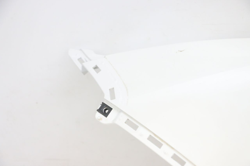 photo de CARENA POSTERIORE SINISTRA YAMAHA NEO'S CORE 1 (2022 - 2026) - Focus sulla struttura