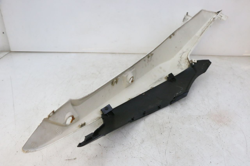 photo de FLANC POSTERIORE SINISTRO GILERA NEXUS 125 (2009 - 2013) - Dettagli dei punti di fissaggio