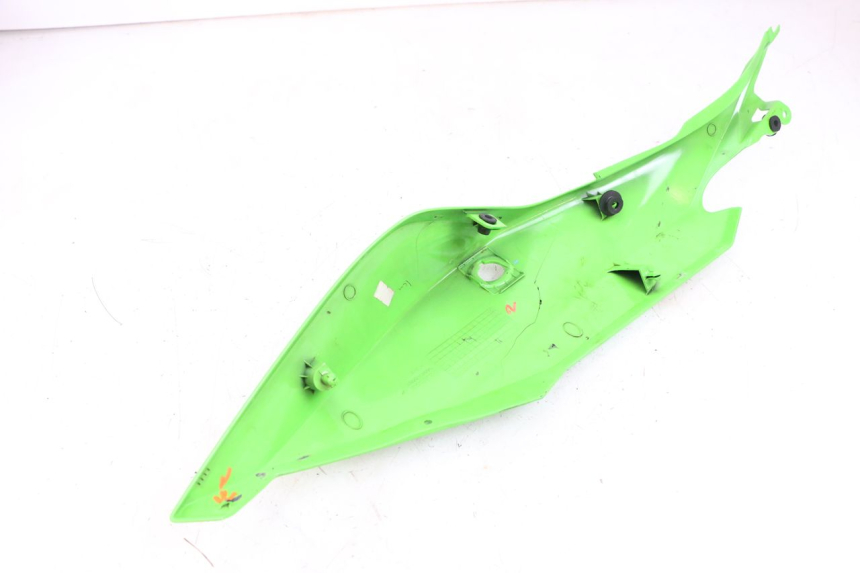 photo de CARENA POSTERIORE SINISTRA KAWASAKI NINJA 400 (2018 - 2023) - Altra angolazione