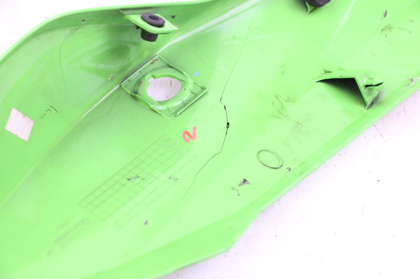 photo de CARENA POSTERIORE SINISTRA KAWASAKI NINJA 400 (2018 - 2023) - Primo piano tecnico