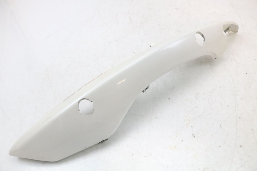 photo de CARENA POSTERIORE SINISTRA MOTO GUZZI NORGE 8V GT 1200 (2011 - 2016) - Altra angolazione