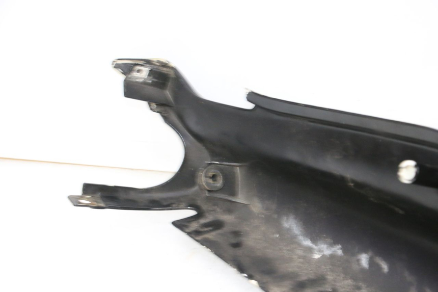 photo de CARENA POSTERIORE SINISTRA HONDA NSR R 125 (1994 - 2003) - Dettagli dei punti di fissaggio