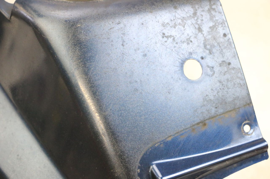 photo de CARENA POSTERIORE SINISTRA JM MOTORS OLDIES GT 4T 50 (2018 - 2025) - Primo piano tecnico