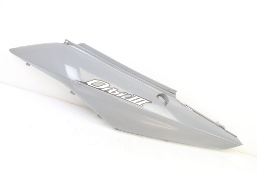 photo de CARENA POSTERIORE SINISTRA SYM ORBIT III 3 4T 50 (2021 - 2025) - Vista principale