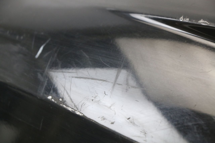 photo de PARAFANGO POSTERIORE SINISTRO HONDA PCX (JF28) 125 (2009 - 2011) - Caratteristiche distintive